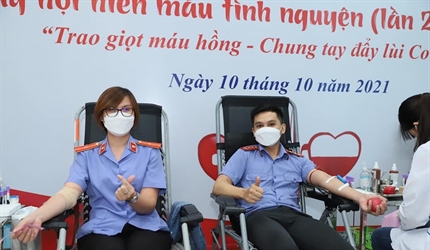 Chi đoàn Viện KSND quận Hoàng Mai và Chi đoàn Viện KSND huyện Phú Xuyên...